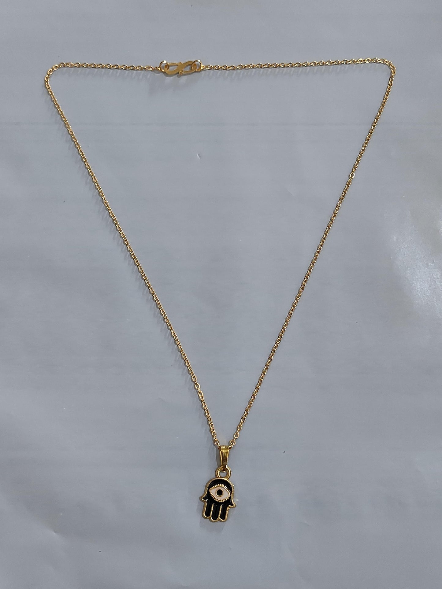 Embracing hand panja shape Pendant and chain for Girls