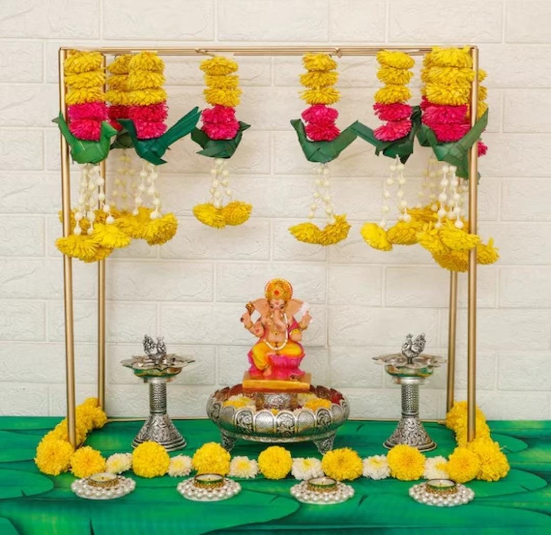 Metal Backdrop - Golden Shade - 36 Inch