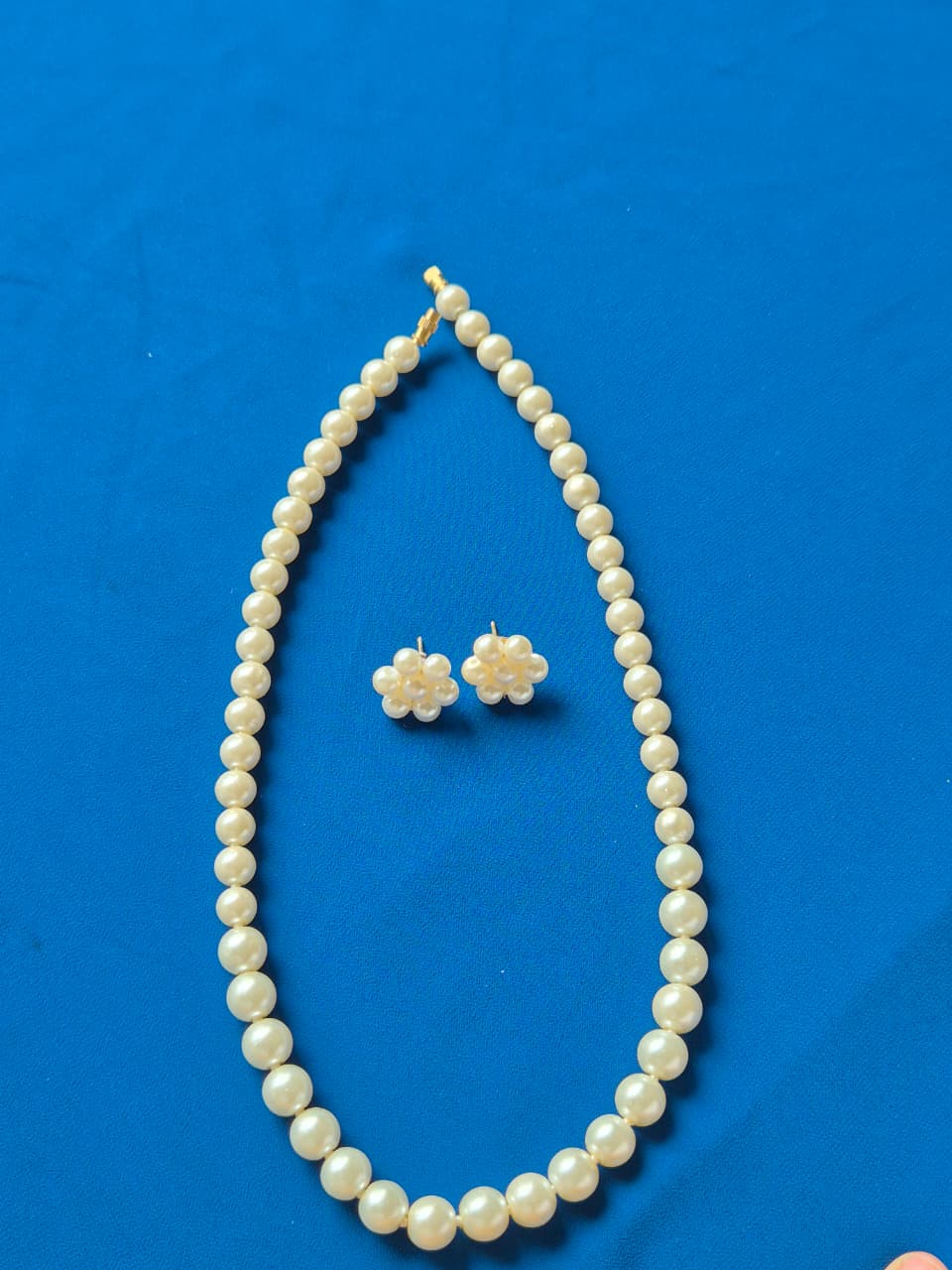 Classic Pearl Necklace and Earring Set