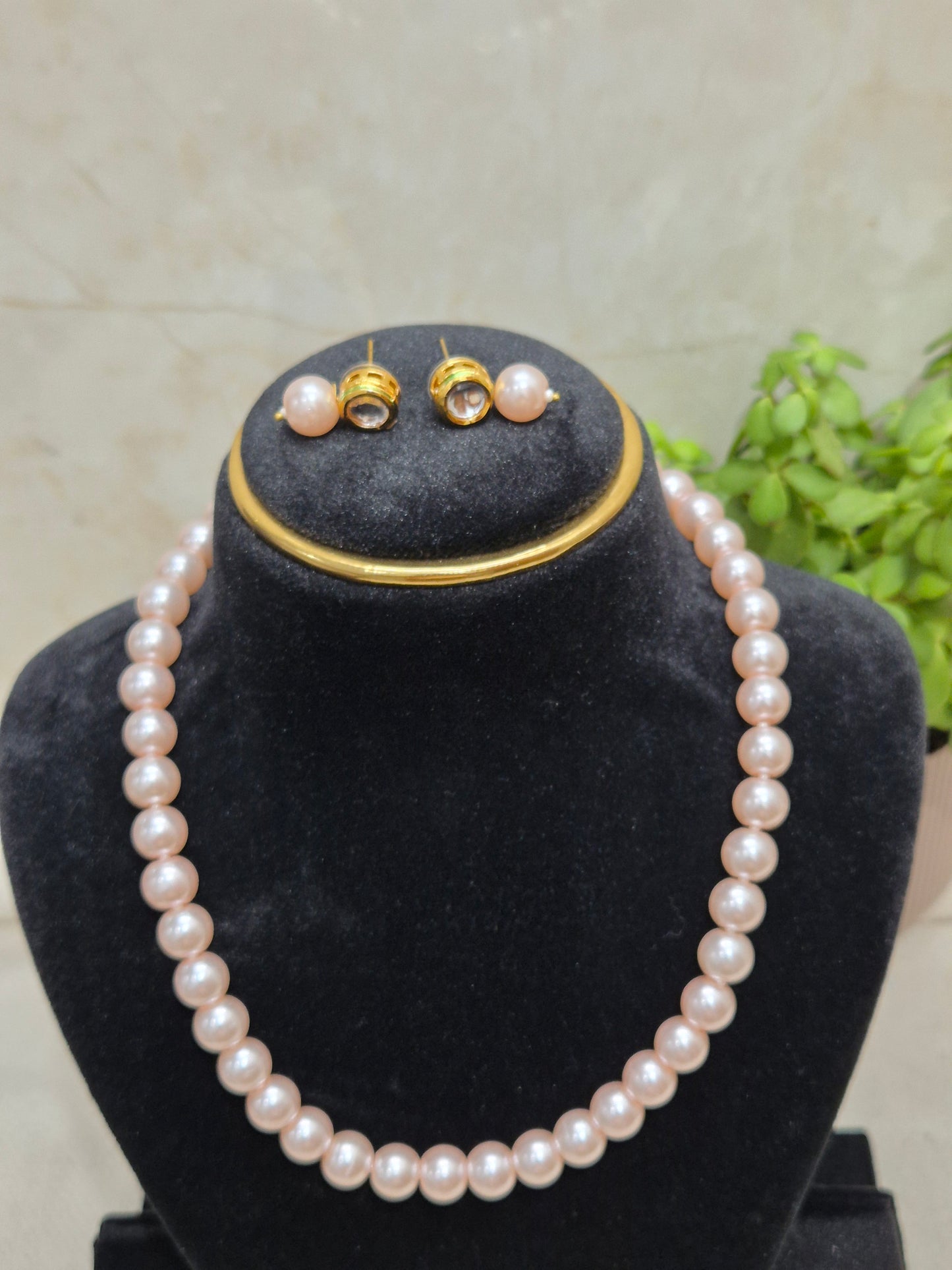 Pink Pearl Necklace With Golden Metal Earrings