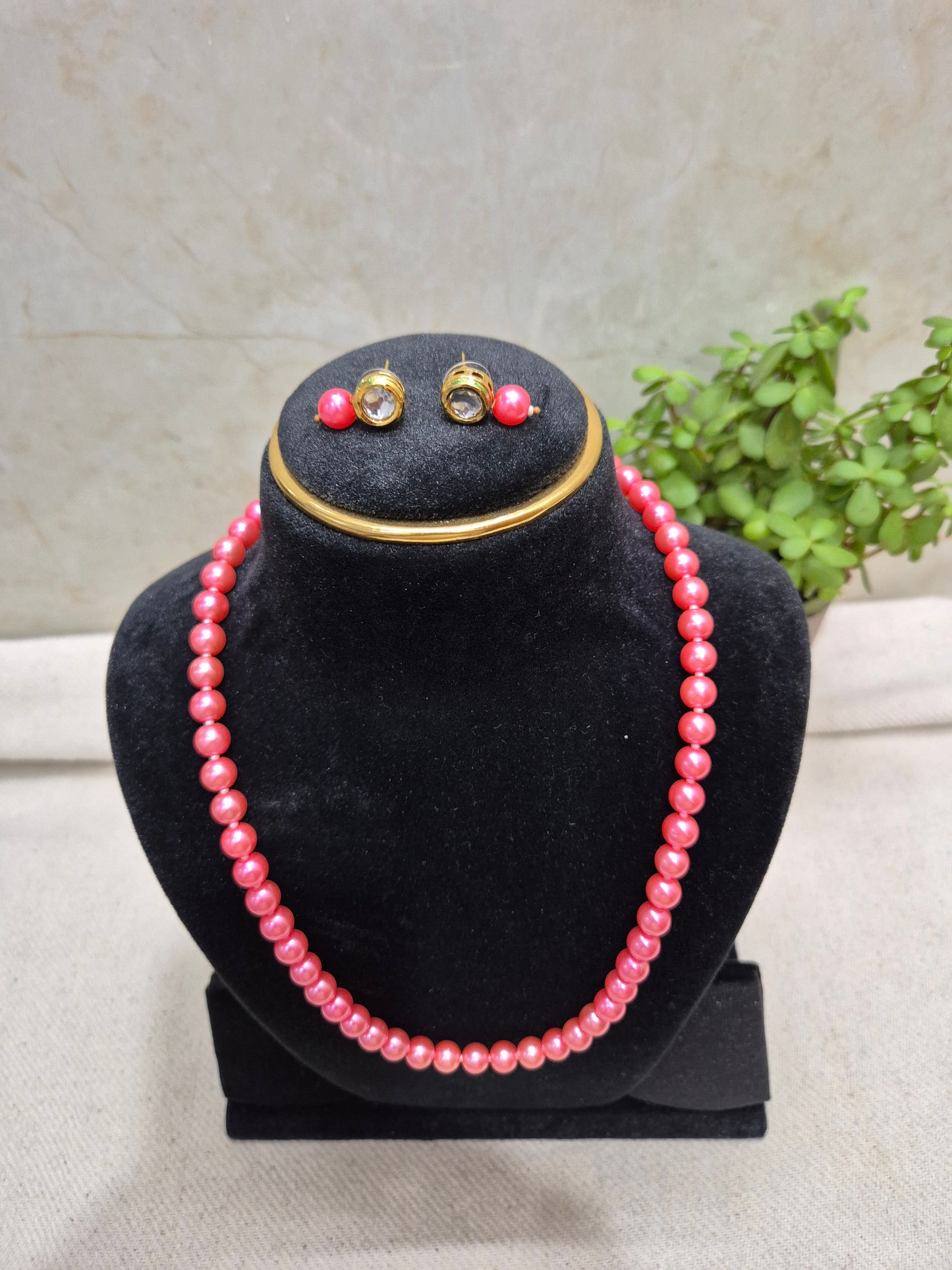 Peach Beads Necklace With Metal Earrings