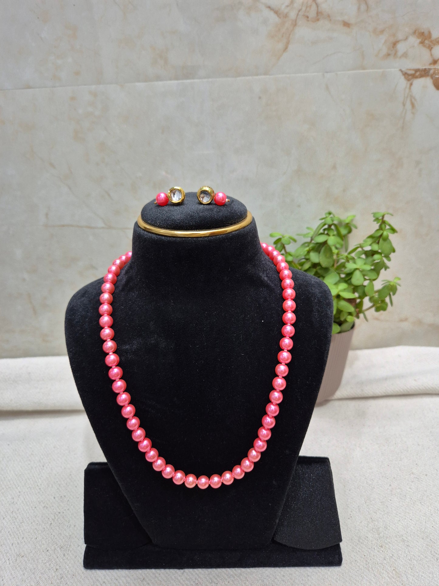 Peach Beads Necklace With Metal Earrings