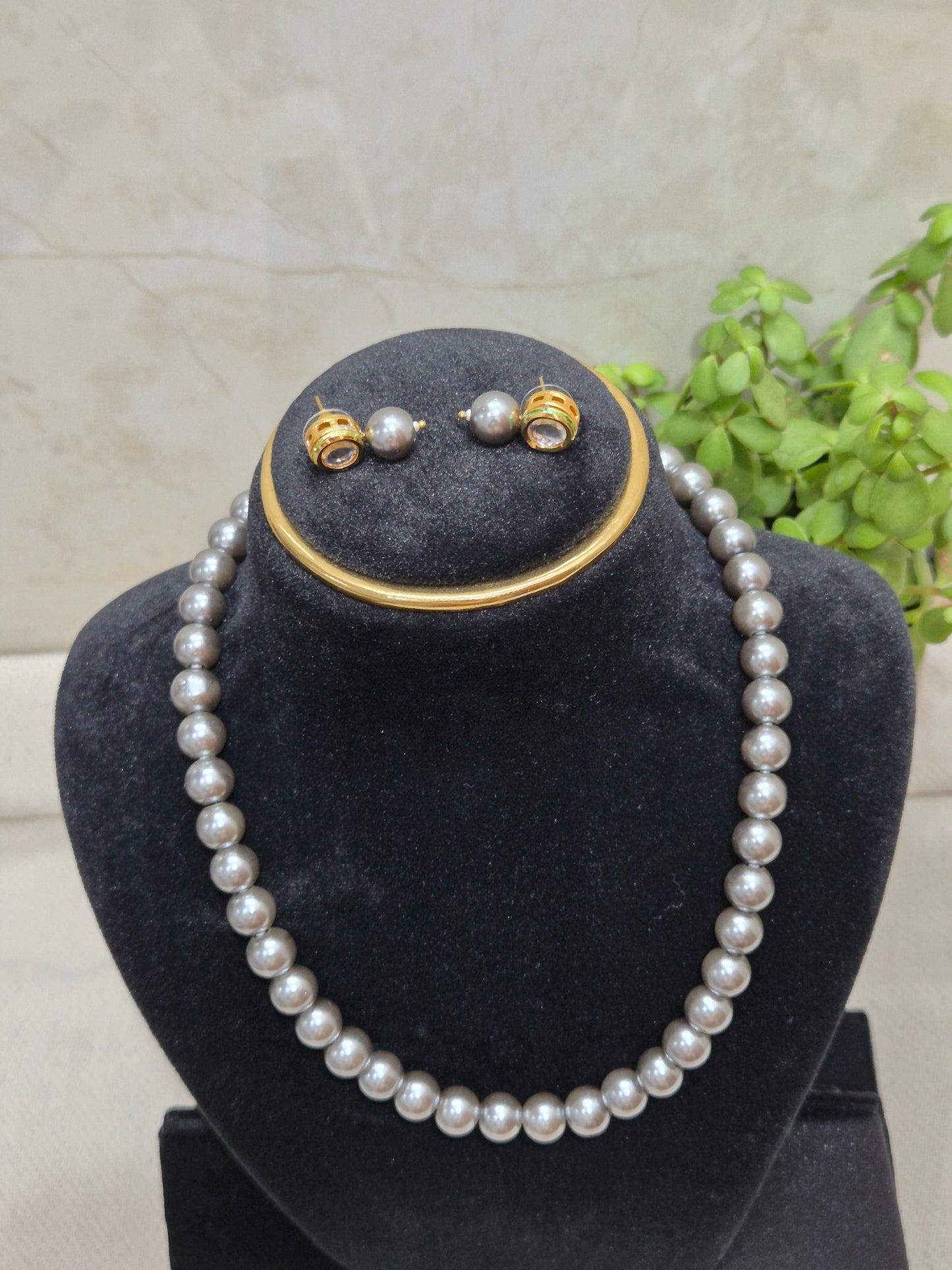 Grey Shade Pearl Necklace & Earrings Set
