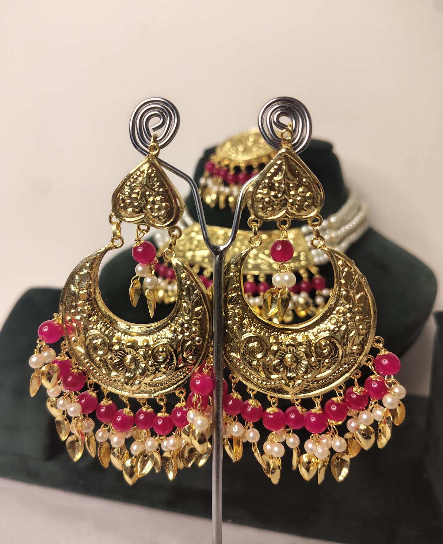 Royal Punjabi Necklace in Golden and Pink with Earrings and Mang Tikka