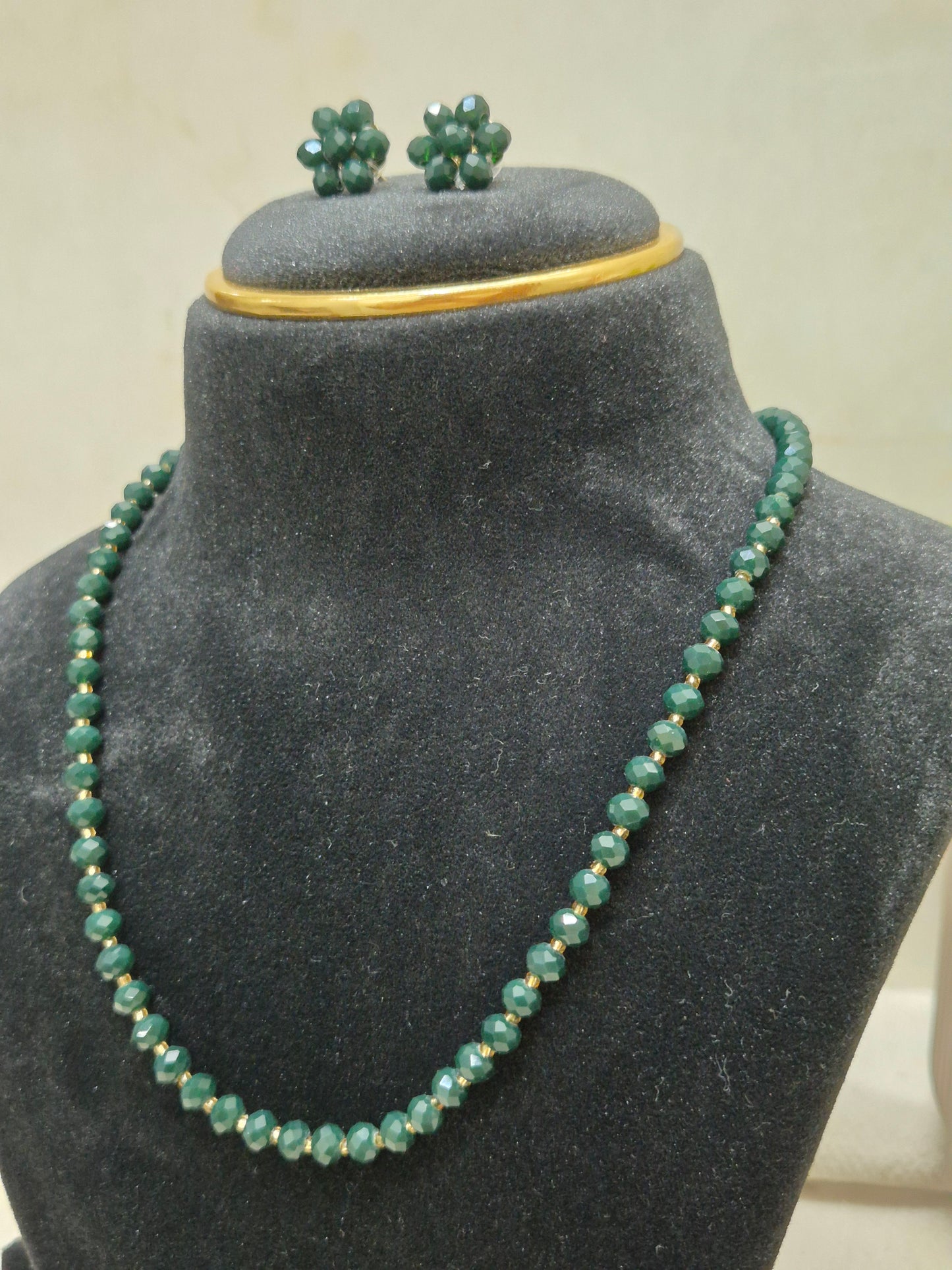 Diamond Cut Sparkling Emerald-Green Bead Necklace and Earring Set