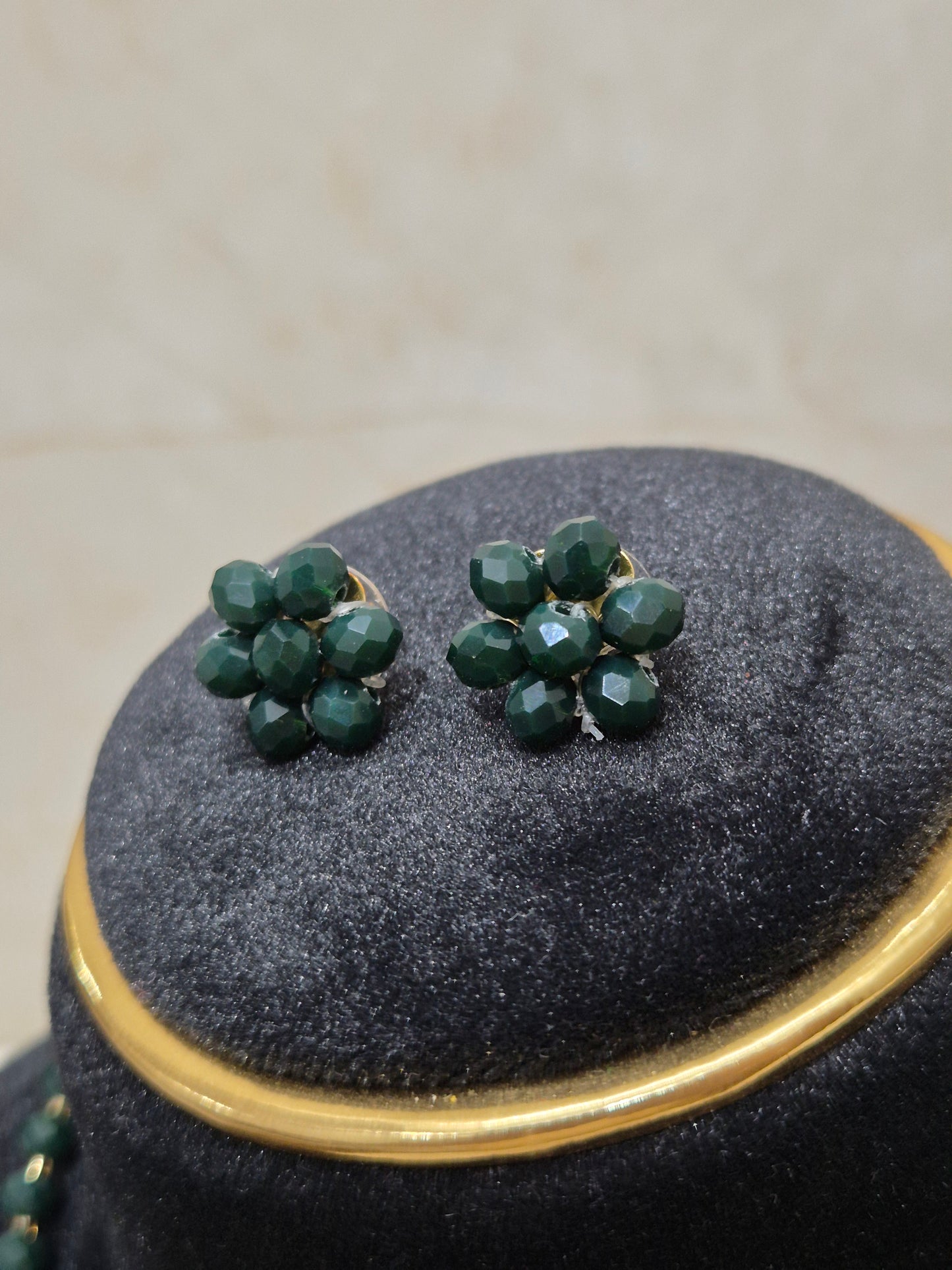 Diamond Cut Sparkling Emerald-Green Bead Necklace and Earring Set
