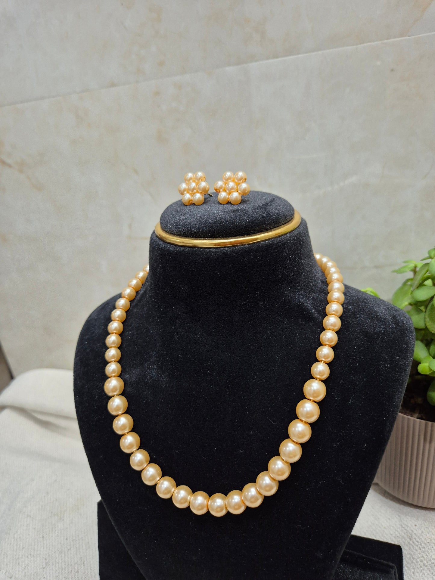 Light Golden Yellow Pearl Necklace Set