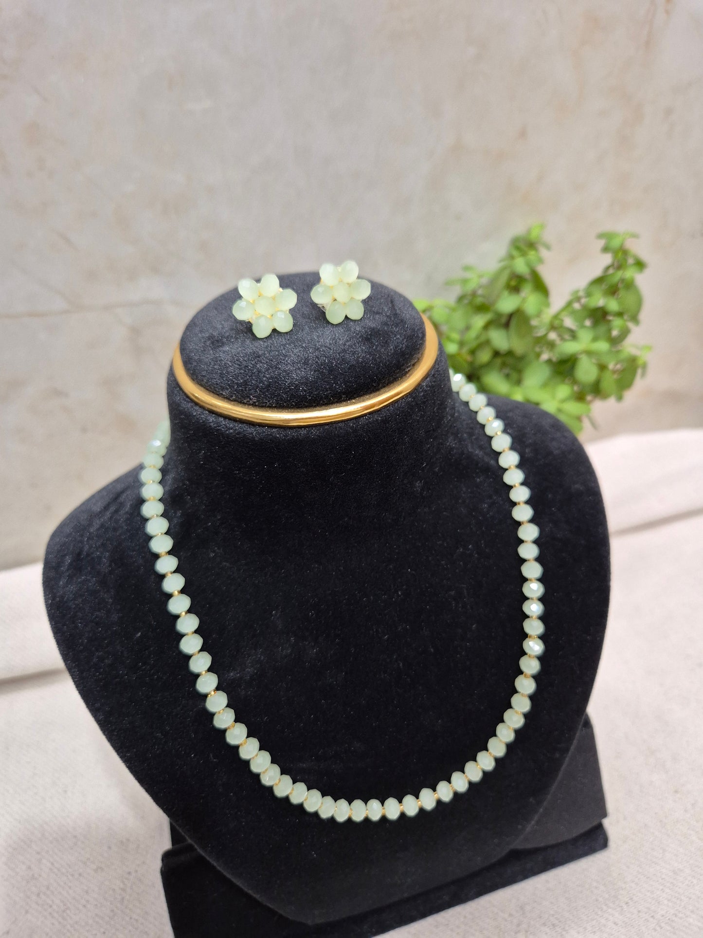 Diamond Cut Frosted Mint Green Faceted Bead Necklace & Earring Set