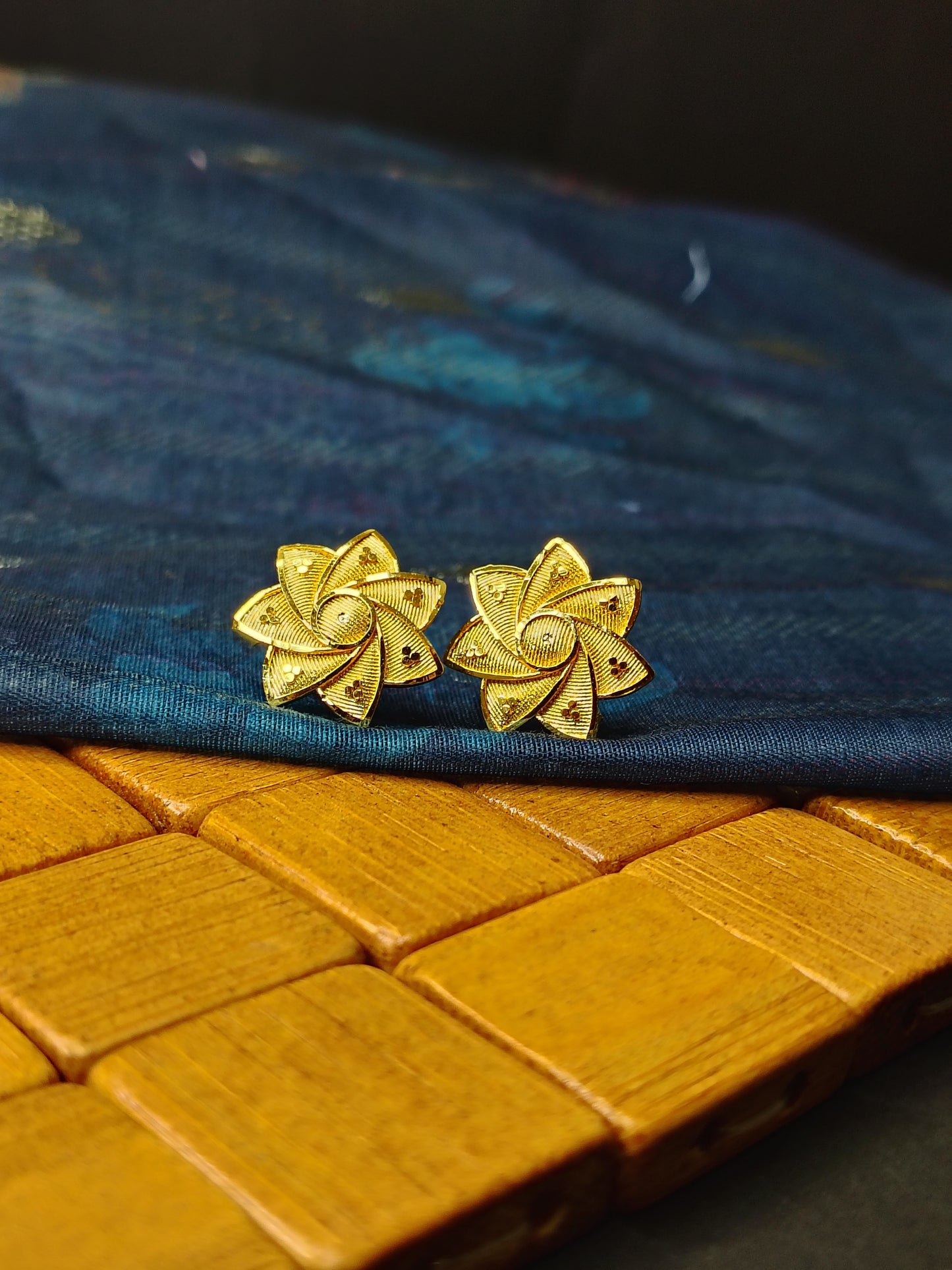 Gold Plated Floral Stud Earrings DB00071