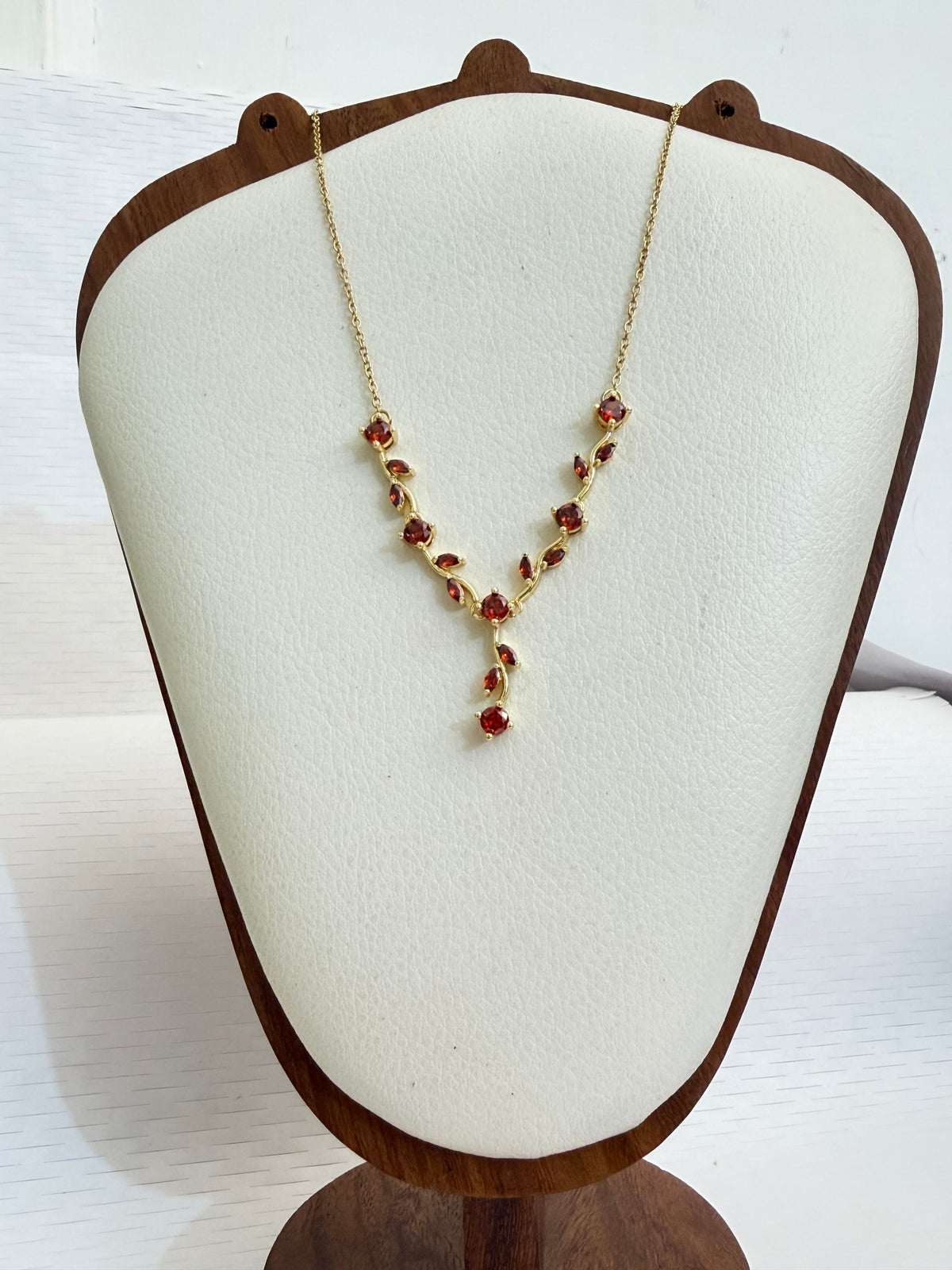 Red Tulip Necklace - Get 2 Western Earrings Free