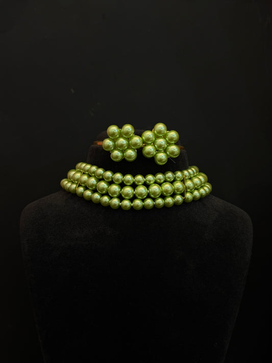 Light Green Pearl 3 layer choker with Earrings