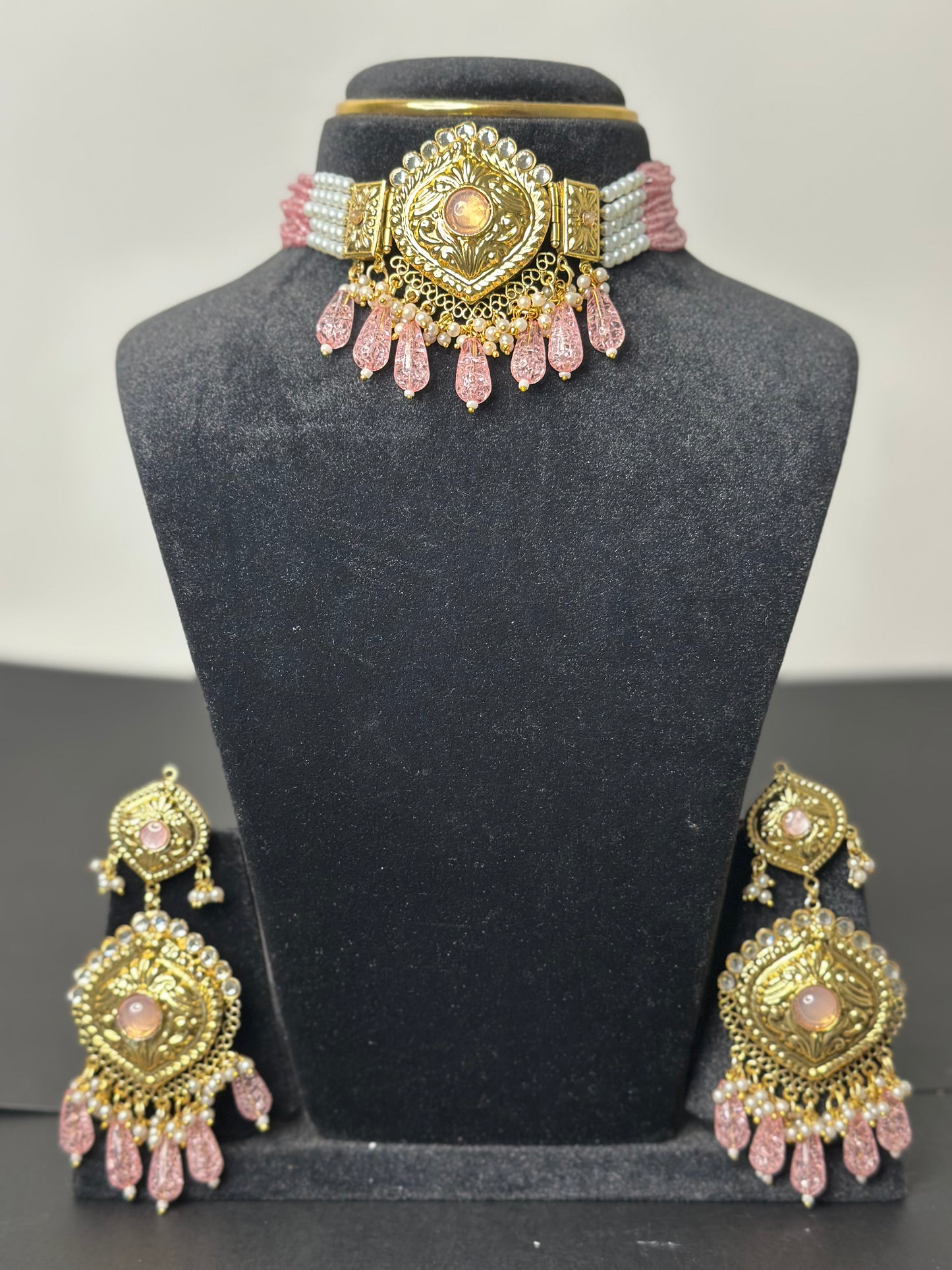 Sparkling Gold and Pink Choker with Earrings