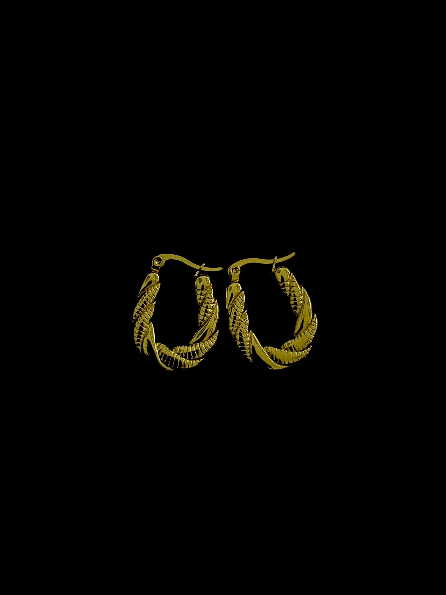 Aura Twisted Hoops