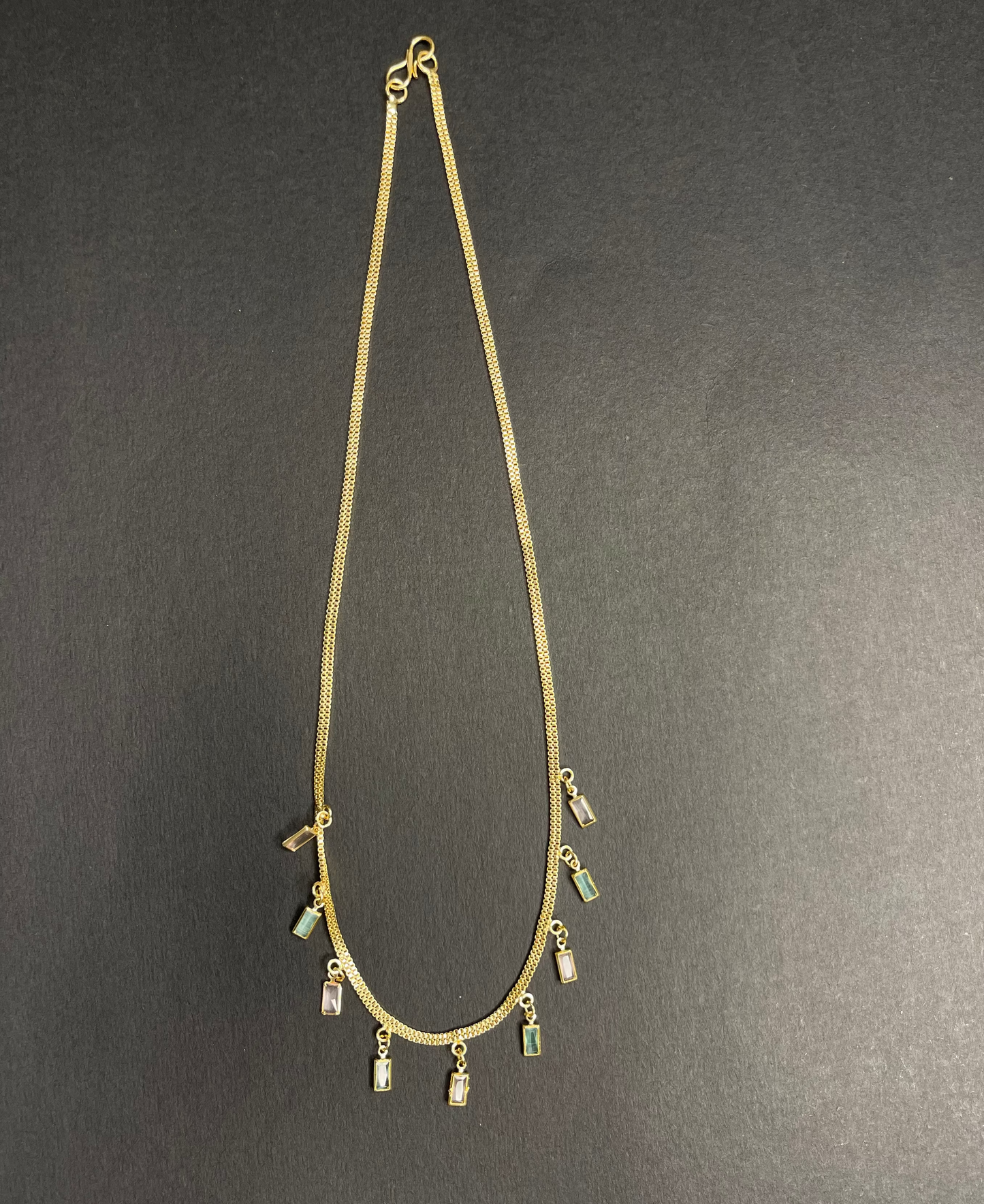 Tiny Rectangle Necklace DB00070