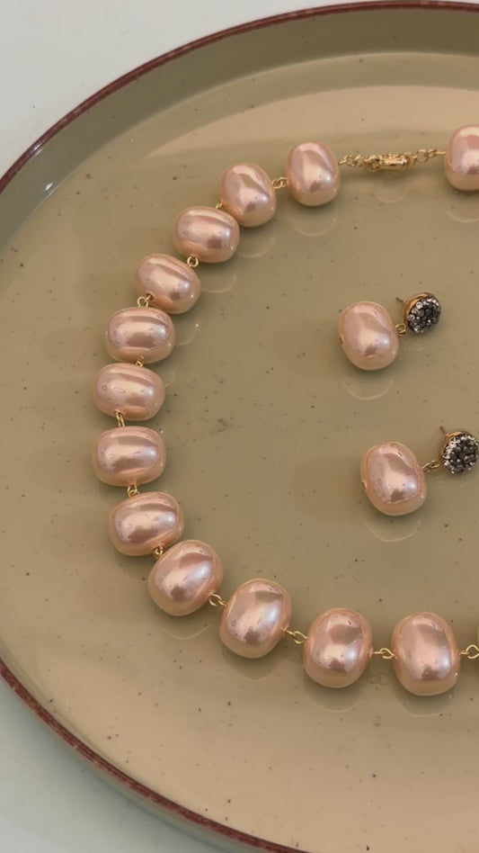 Premium Japanese Pearls Necklace - Light Pink Shade