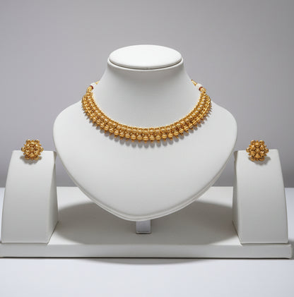 Matt Gold Look Necklace With Premium Quality Finish