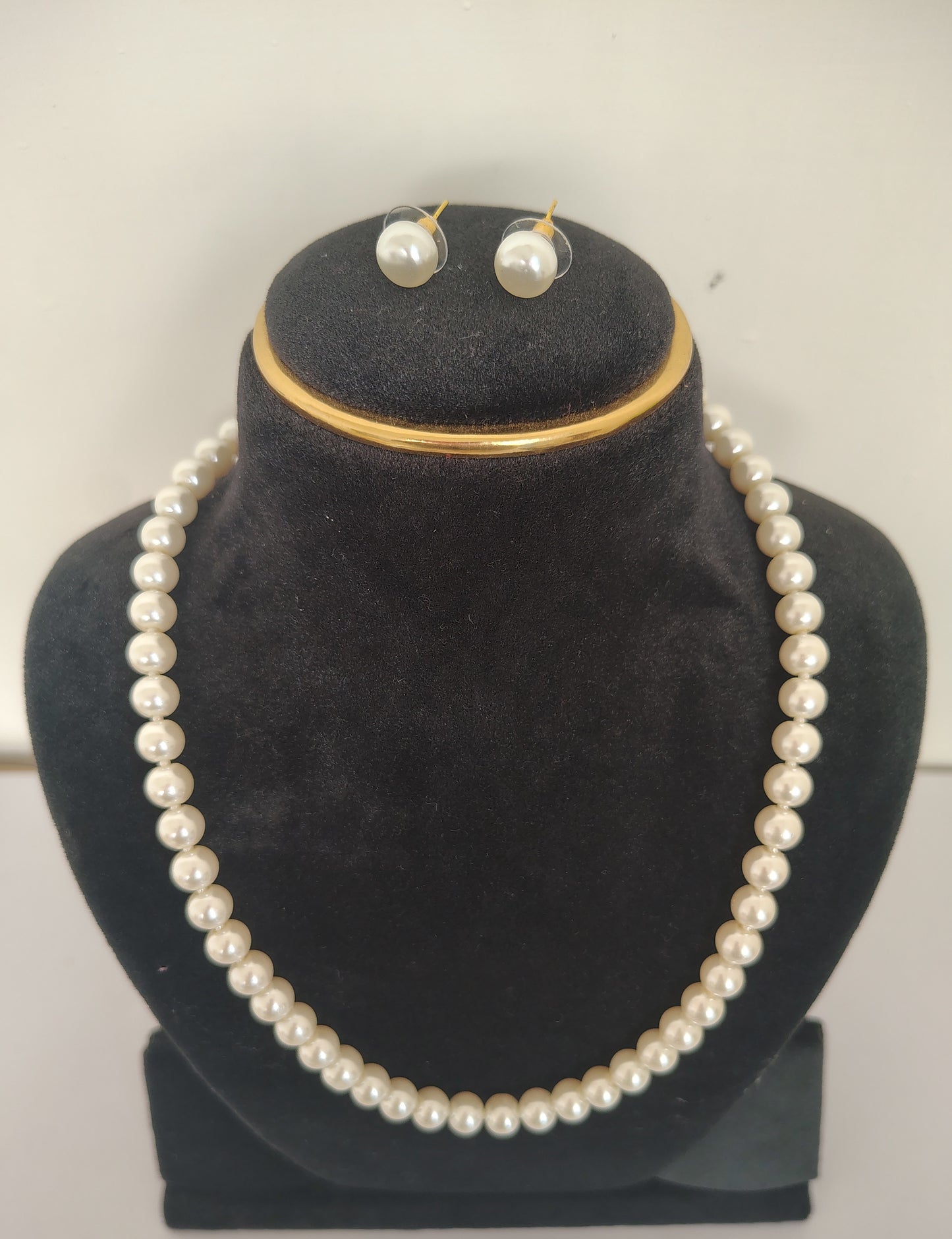 White Pearl With Matching Earrings