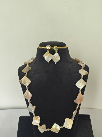Pearl Shell Necklace & Earring Set