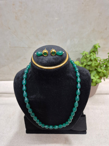 Green Drop Beads Necklace And Golden Metal Earrings