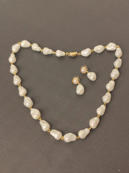 White stone Pearl Necklace With Matching Korean Earrings DB00347