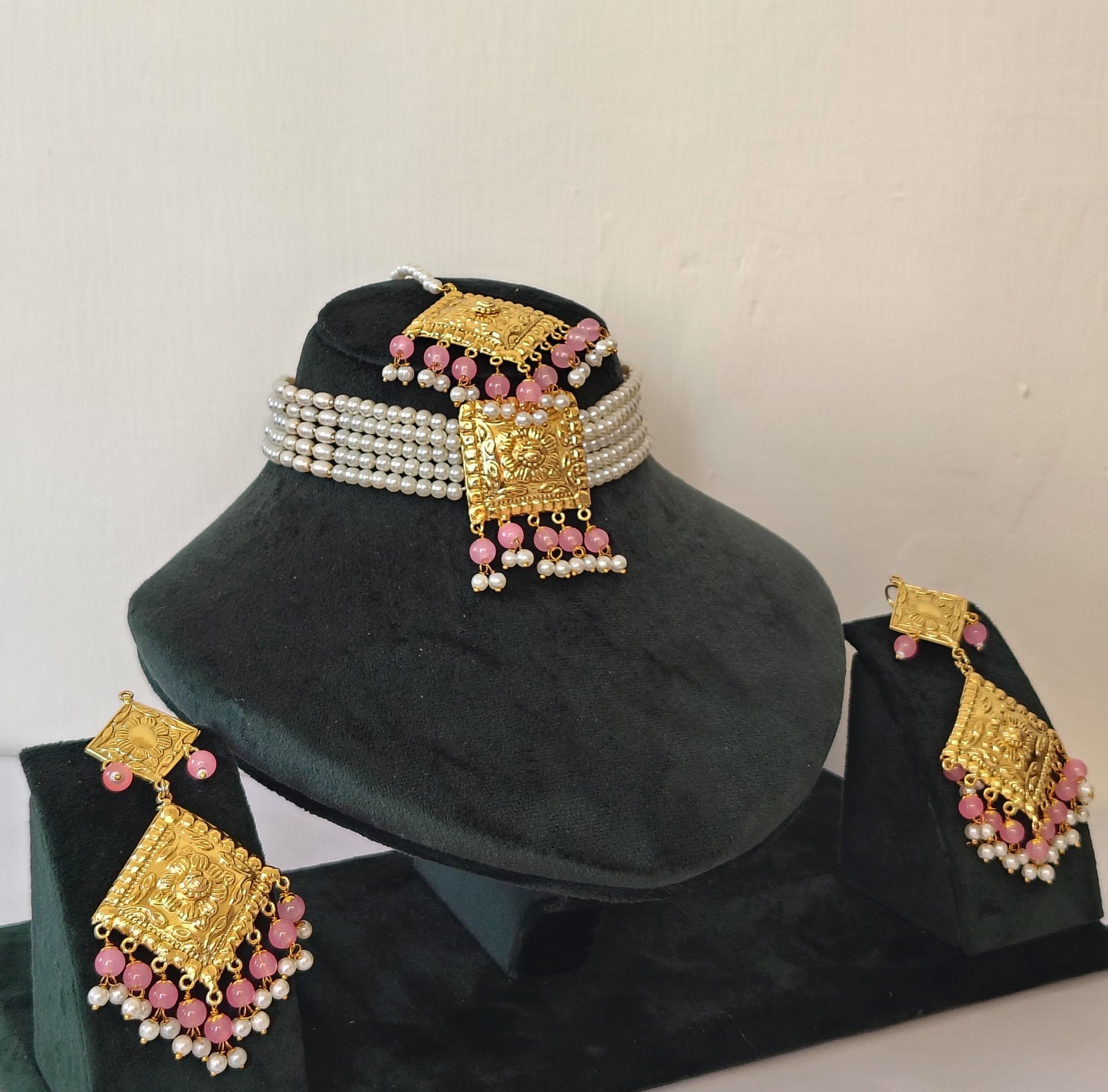 Pink & Pearl Heritage Choker Set with Maang Tikka & Matching Earrings