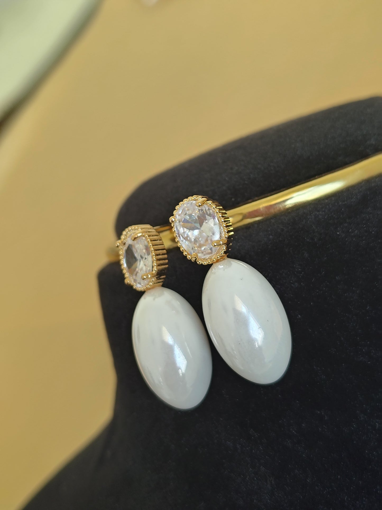 High Quality Japanese Pearl Earrings - Anti Tarnish