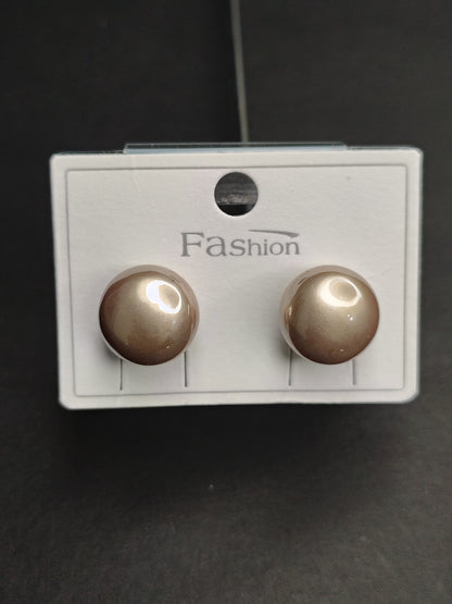 Golden Pearl Earrings