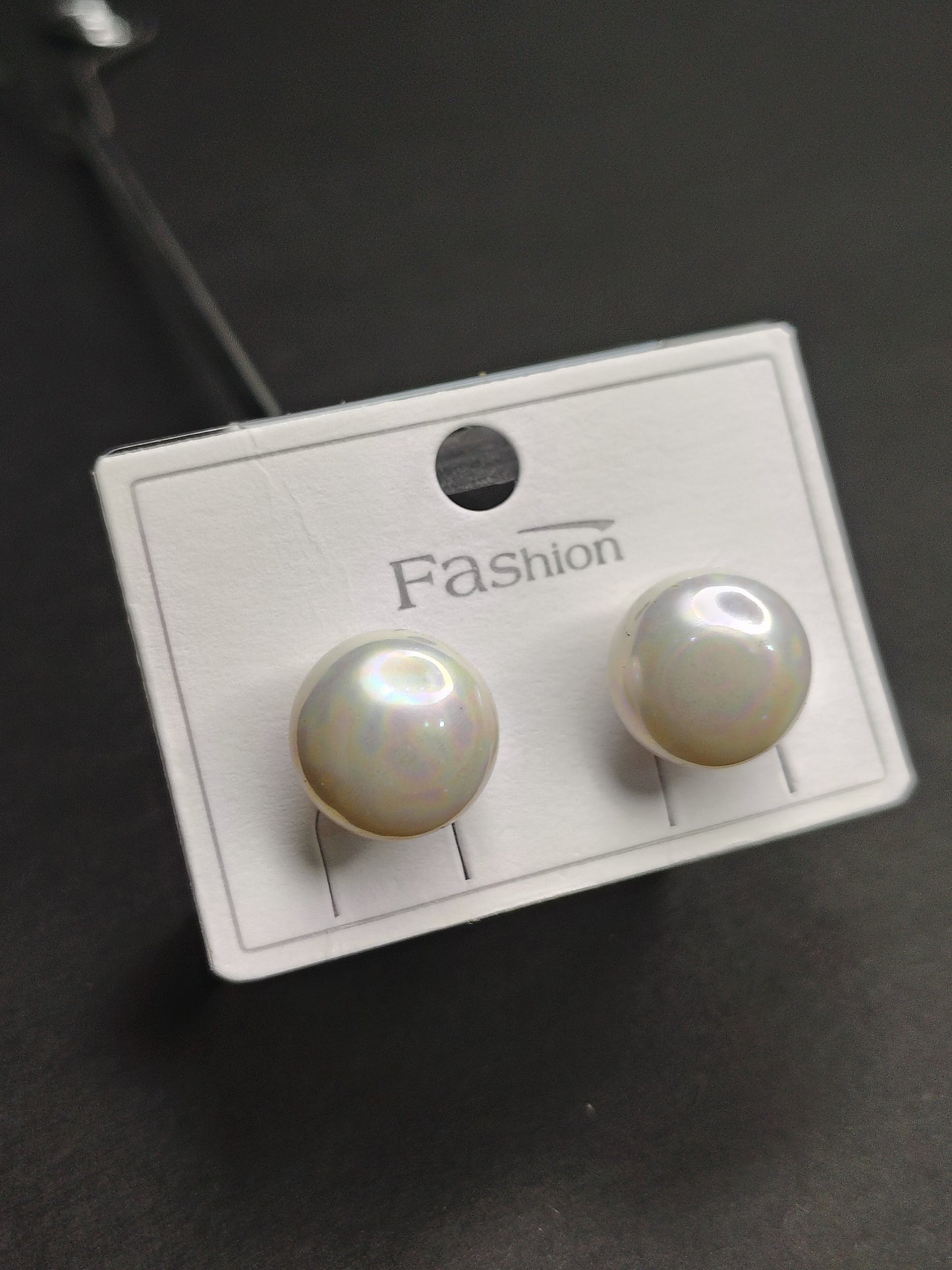 Cream Pearl Earrings
