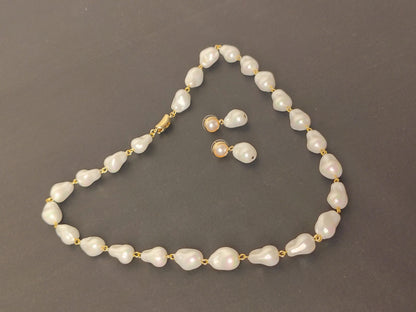 White stone Pearl Necklace With Matching Korean Earrings DB00347