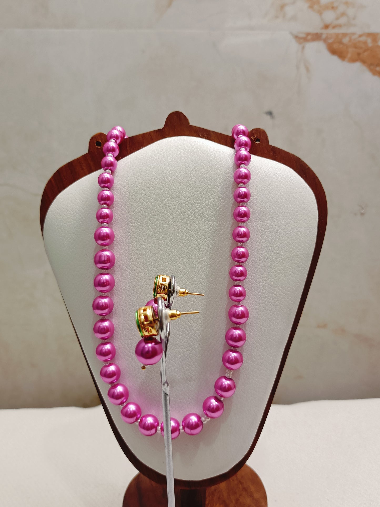 Bright Pink Pearl With Golden Metal Earrings DB00372