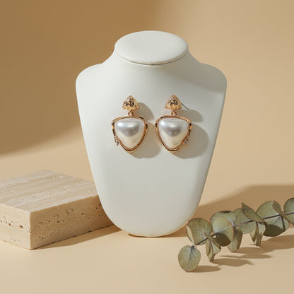 Premium Quality Anti Tarnish Earring in White & Golden Shade - WJP312