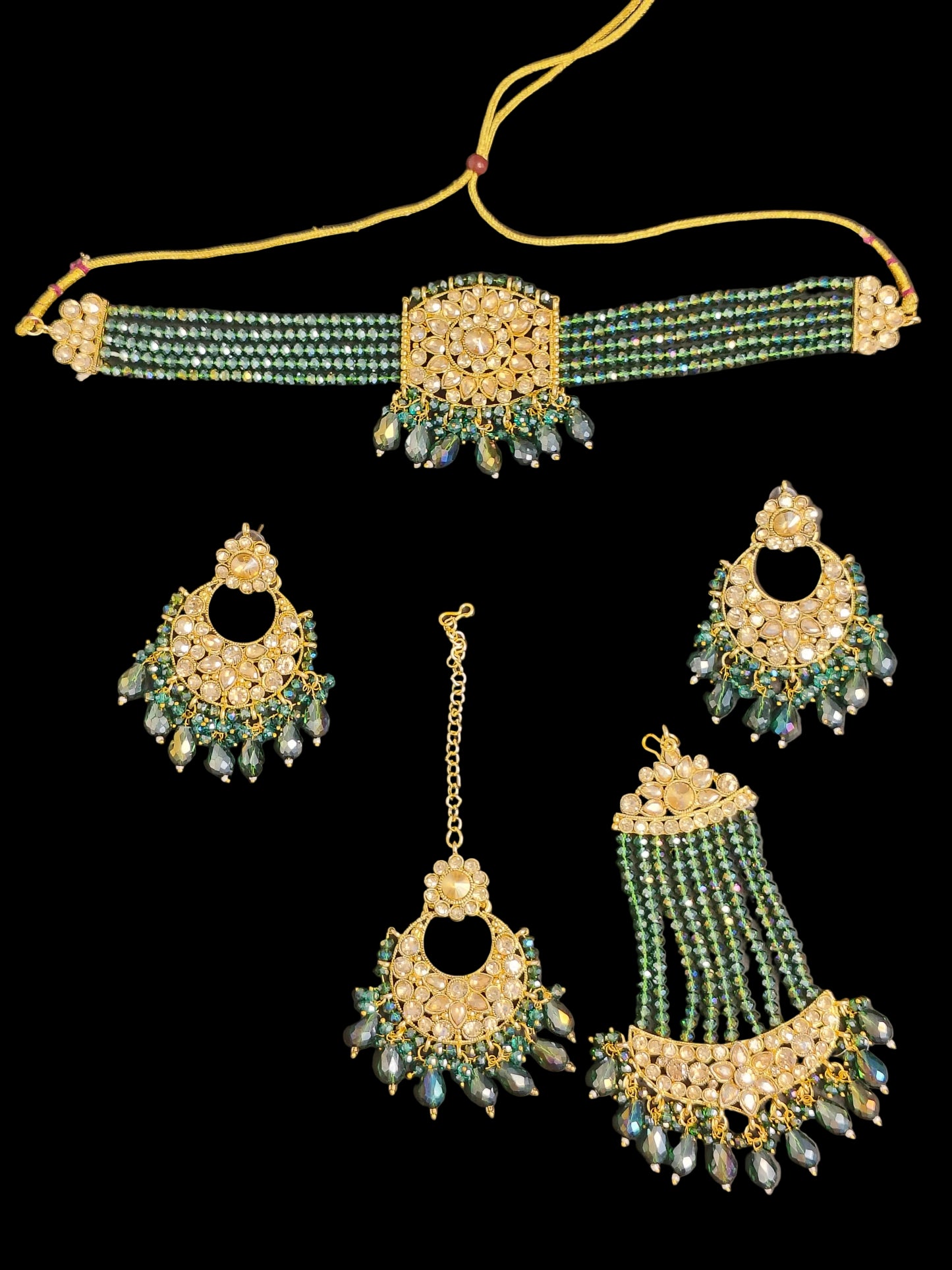Royal Bright Green Choker with earrings Magg Tikka & Passa