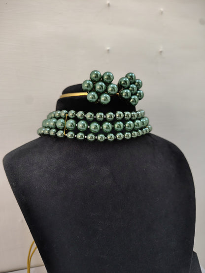 Bright Green Pearl 3 Layer With Earrings Choker Set