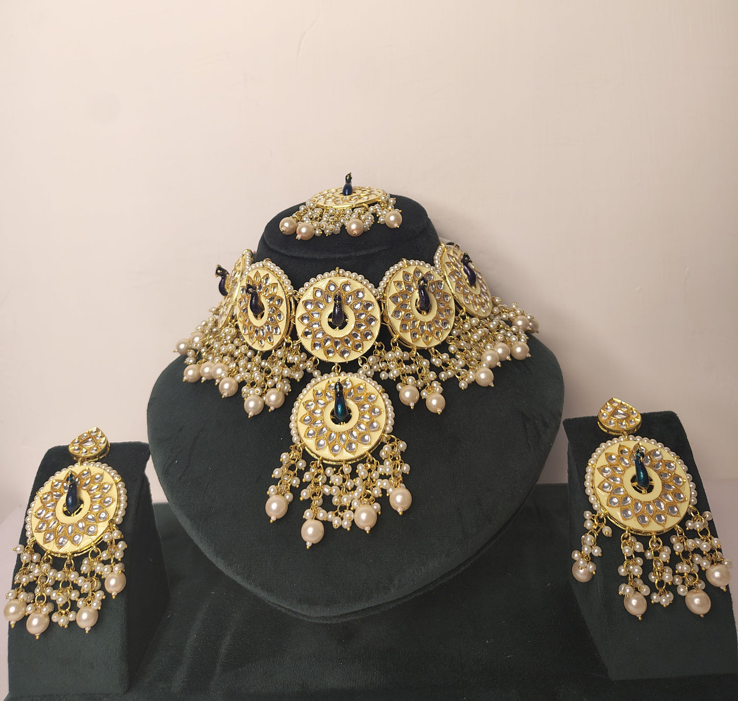 Royal Mor Set with Matching Earings and Mang Tikka