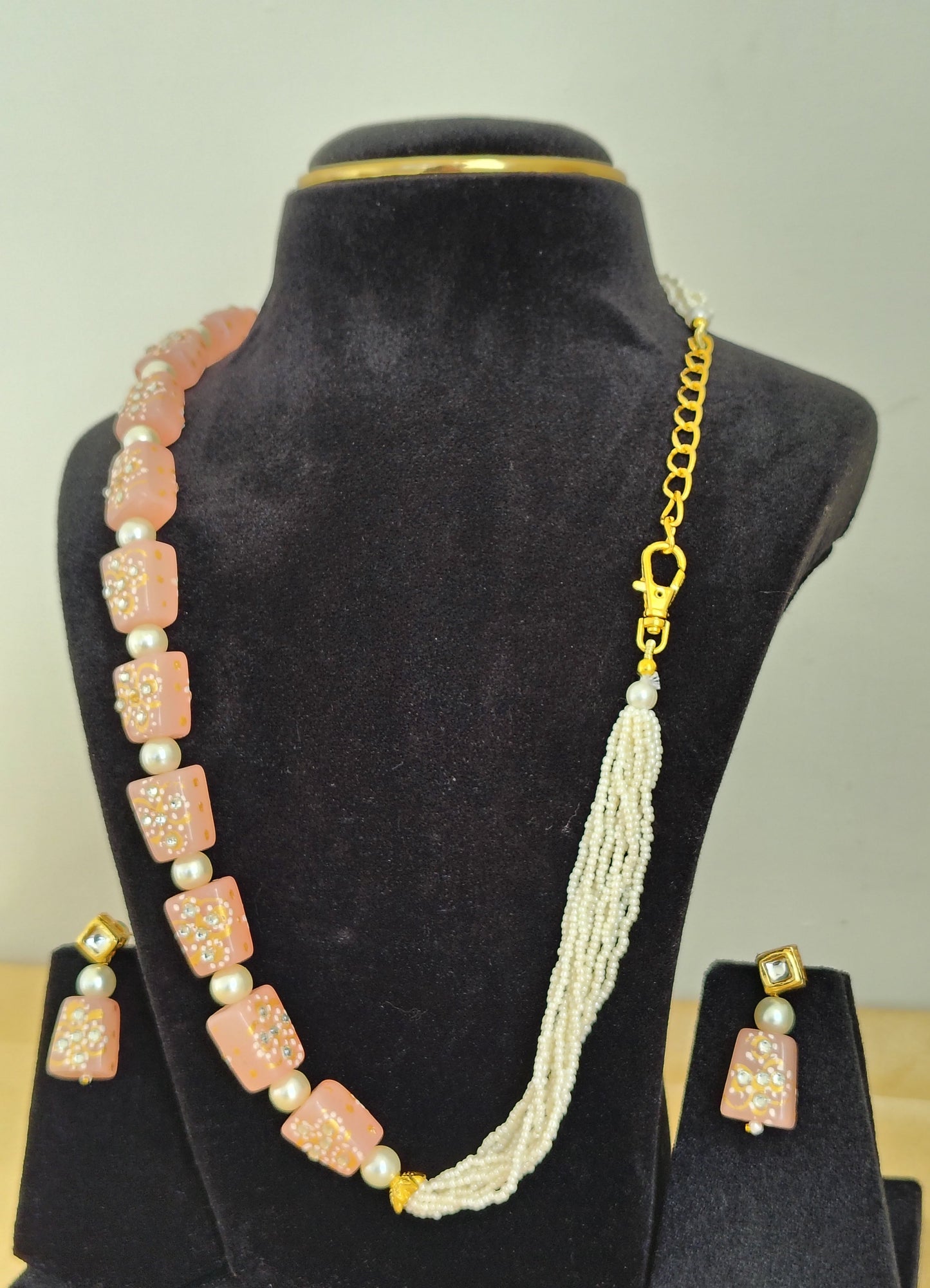 Ethereal Peach white Gold & Pearl Necklace With Matching Earings