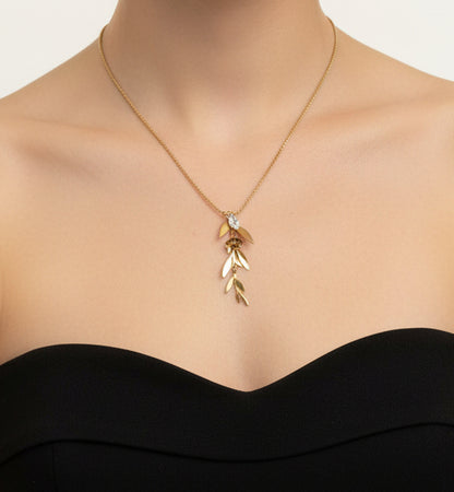 Leafy Flower Pendant Necklace