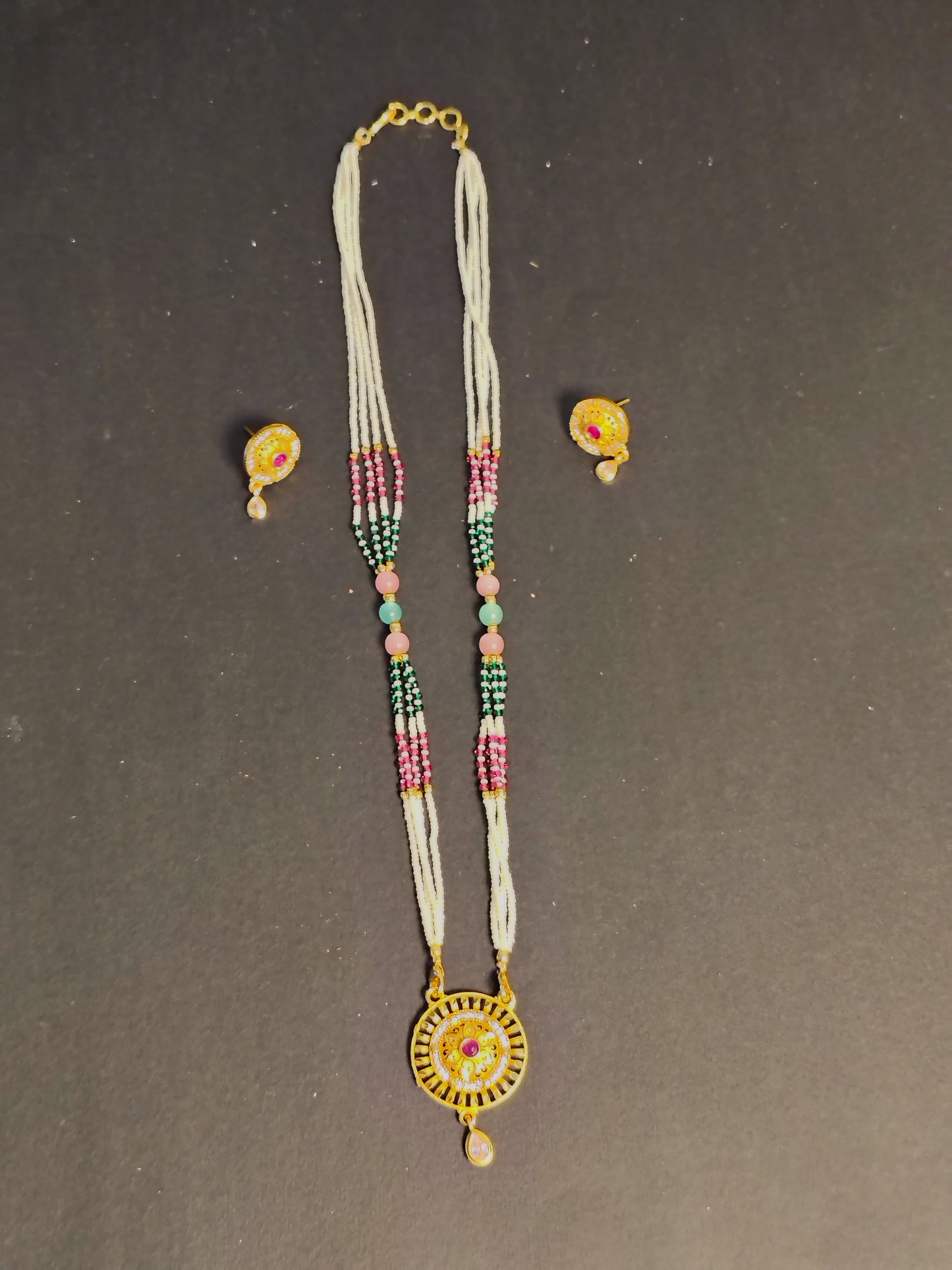 Golden Pendent Set DB00062