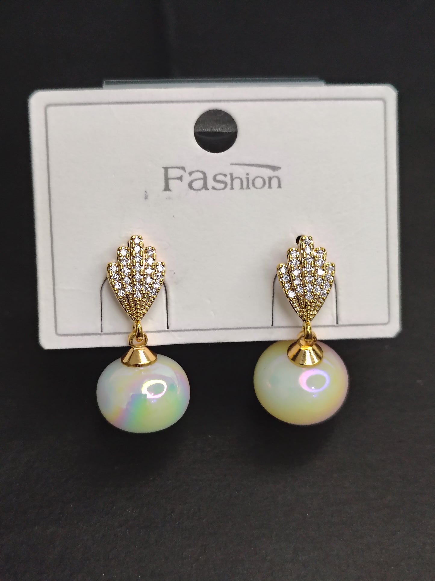 Off White Pearl Earrings