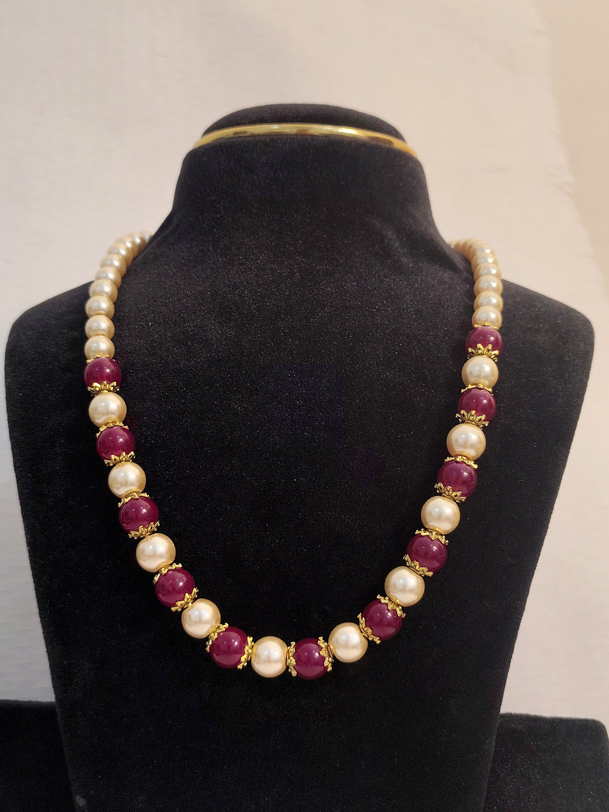 Maroon and Cream Beaded Pearl Necklace with Gold Spacers