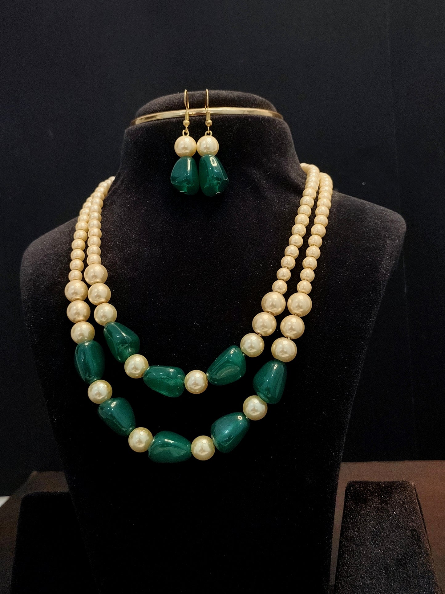 Golden Green Combination Pearl Necklace DB00381
