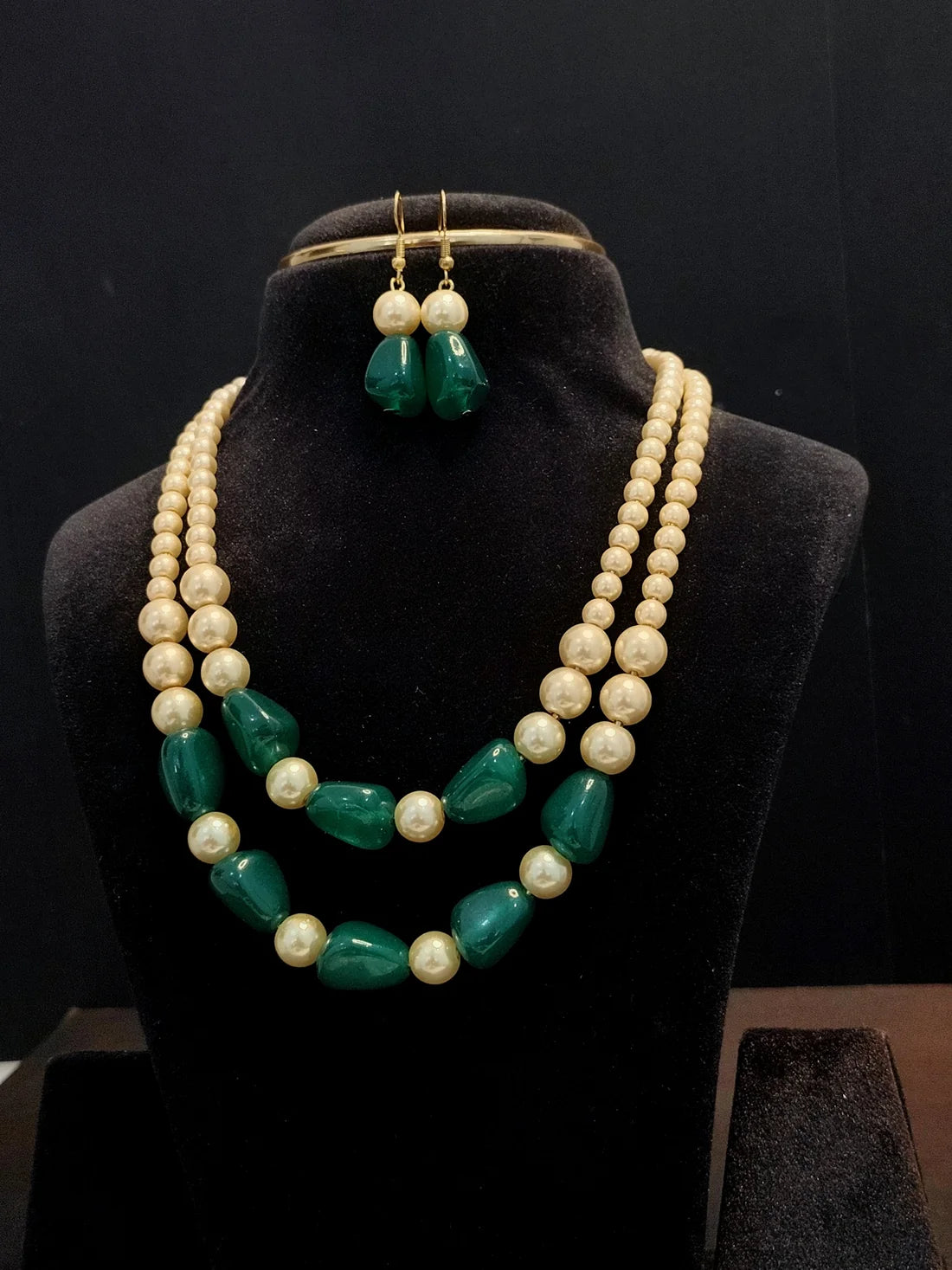 4 Pearl Necklaces Combo In Rs 1199 - BestSeller DB00682