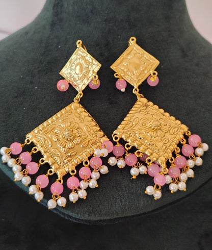 Pink & Pearl Heritage Choker Set with Maang Tikka & Matching Earrings