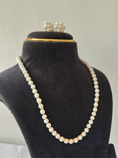 Classic White Pearl With Earrings