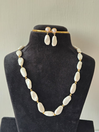 White stone Pearl Necklace With Matching Earrings