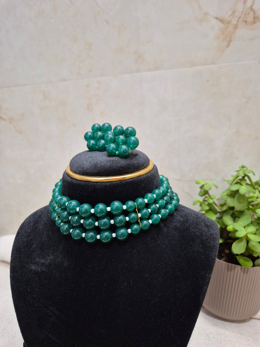 Elegant Green Beaded Necklace with Adjustable Dori