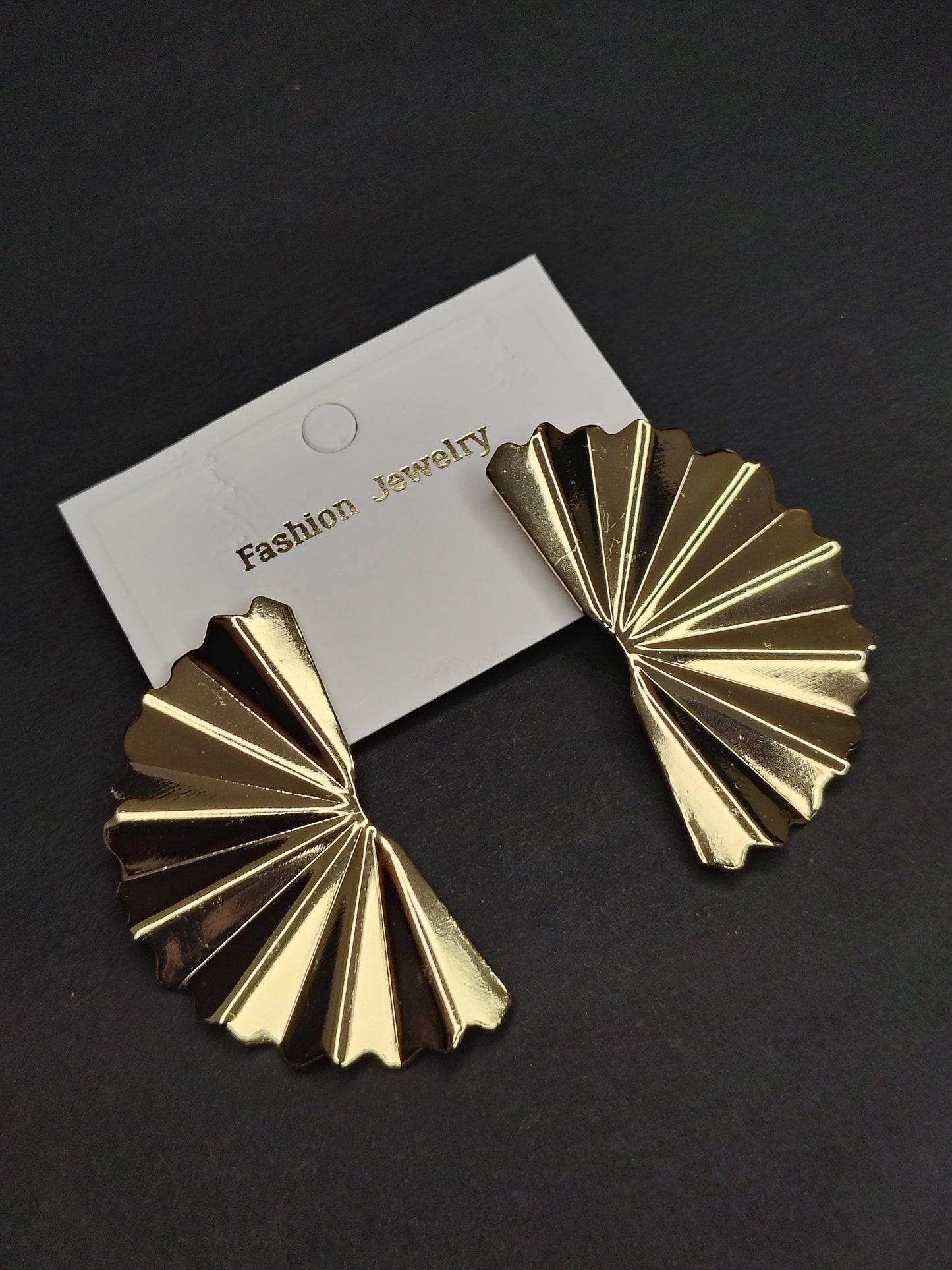 Golden Flower Shade Earrings