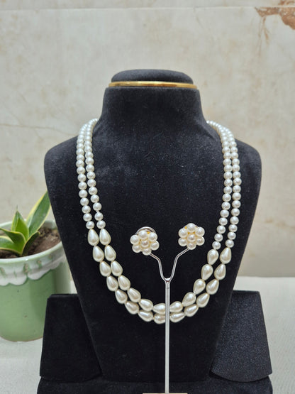 White Pearl Necklace, Round and Drop Shaped Pearls.