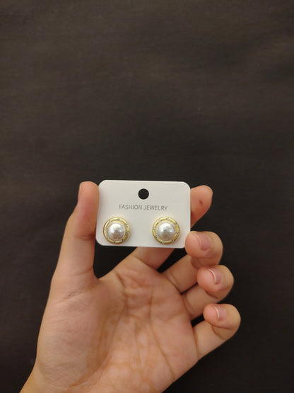 Round Pearl Studs