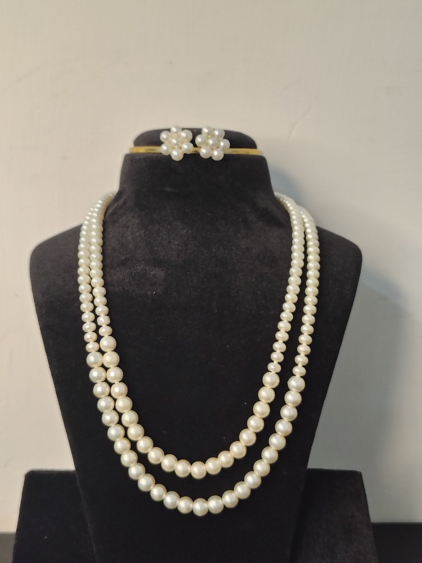 White pearl Long Necklace With Earrings