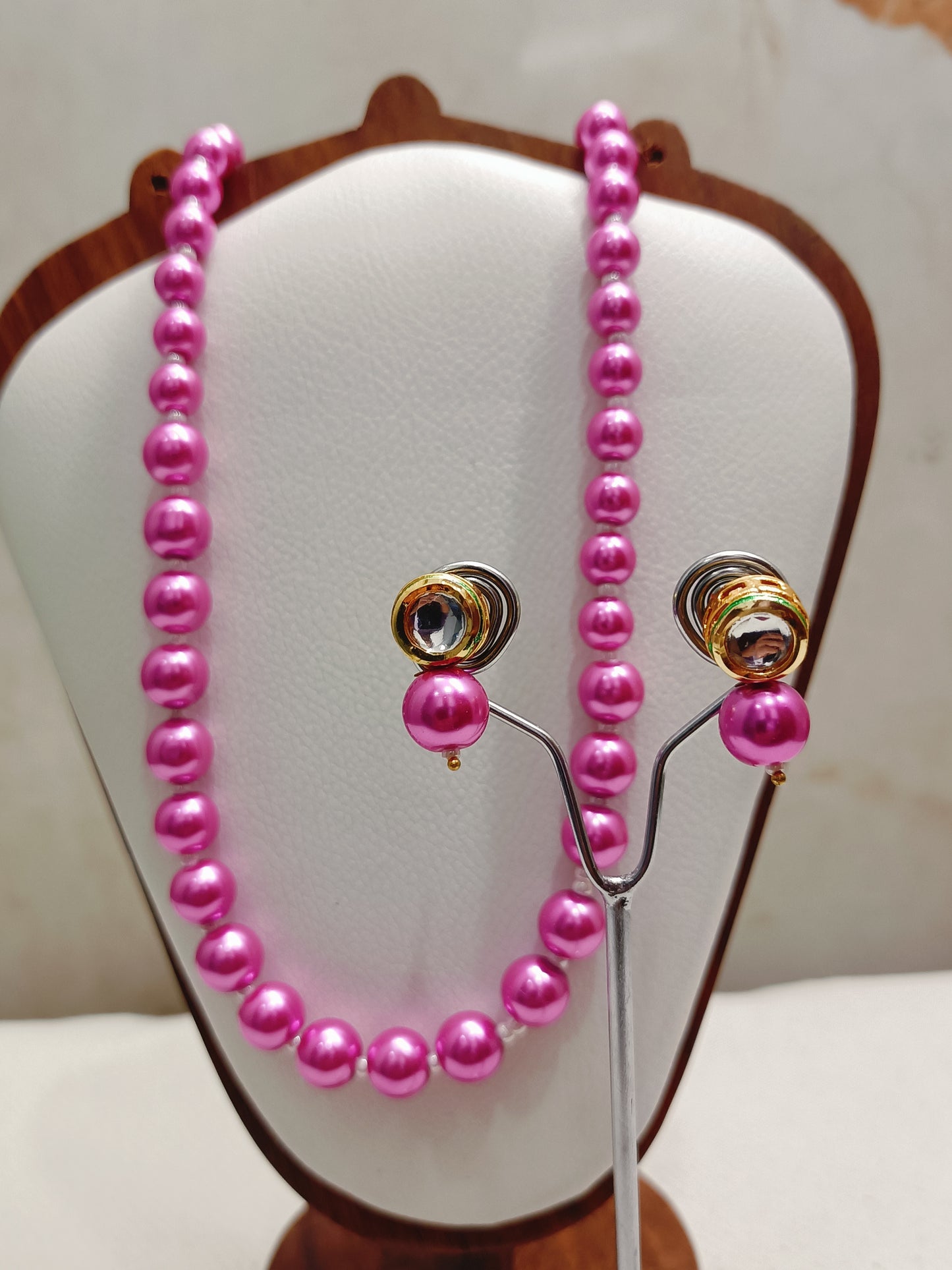 Bright Pink Pearl With Golden Metal Earrings DB00372